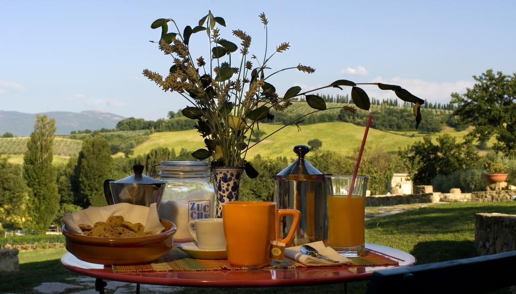 Aparthotel Borgo Le Capannelle Castel Ritaldi Habitación foto