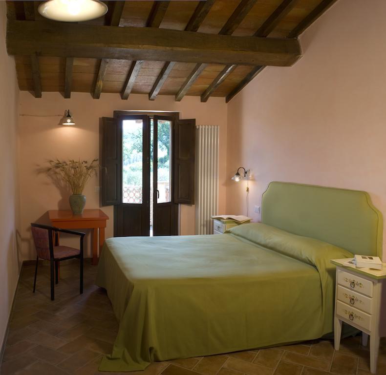 Aparthotel Borgo Le Capannelle Castel Ritaldi Habitación foto